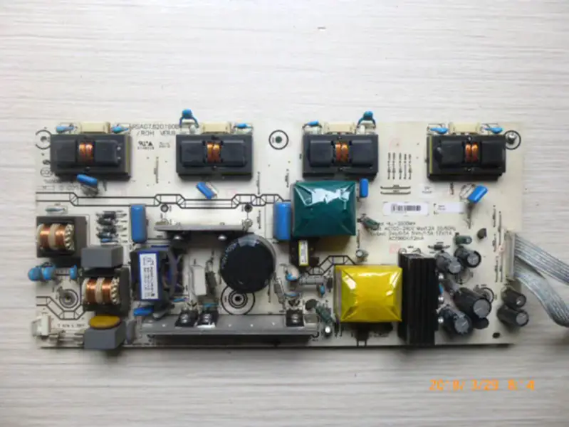 Carte d'alimentation Hisense TLM26E01 RSAG7.820.1908/ROH VER.B