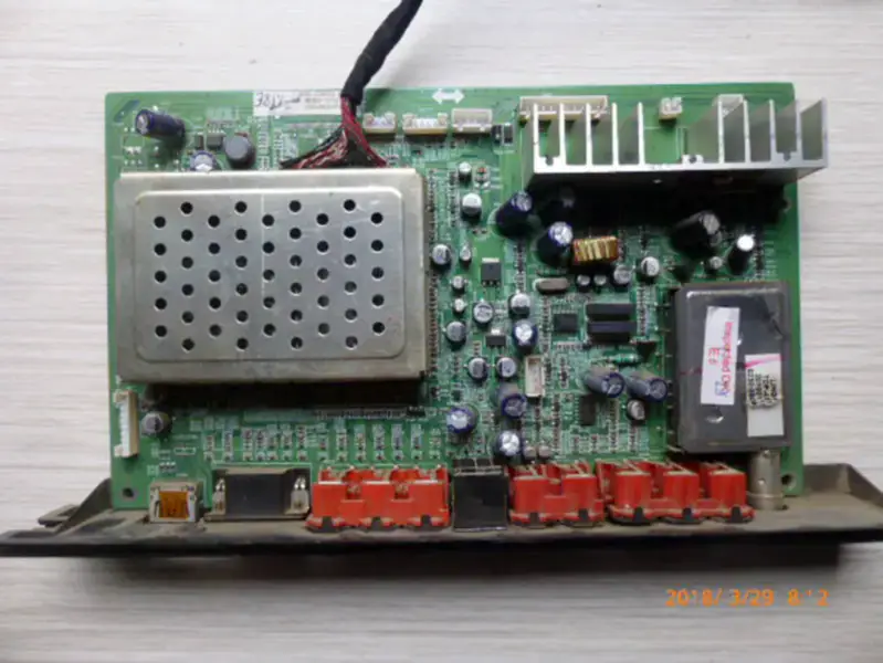Skyworth 26L08HR Board 5800-A8K210-0160 with lcd S2600TA0C