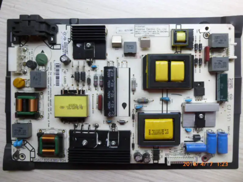 Carte d'alimentation Hisense LED50K550US RSAG7.820.6389/ROH