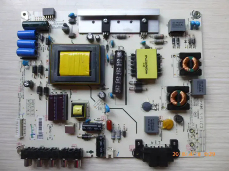 Carte d'alimentation Hisense LED42K20JD RSAG7.820.5338ROH/E166702