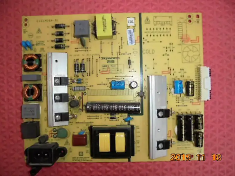 Carte d'alimentation Skyworth 55E390E 5800-P5L015-0030 168P-P5L015-00