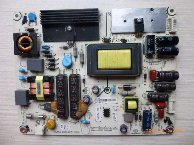 Carte d'alimentation Hisense LED39K200 RSAG7.820.4737/ROH