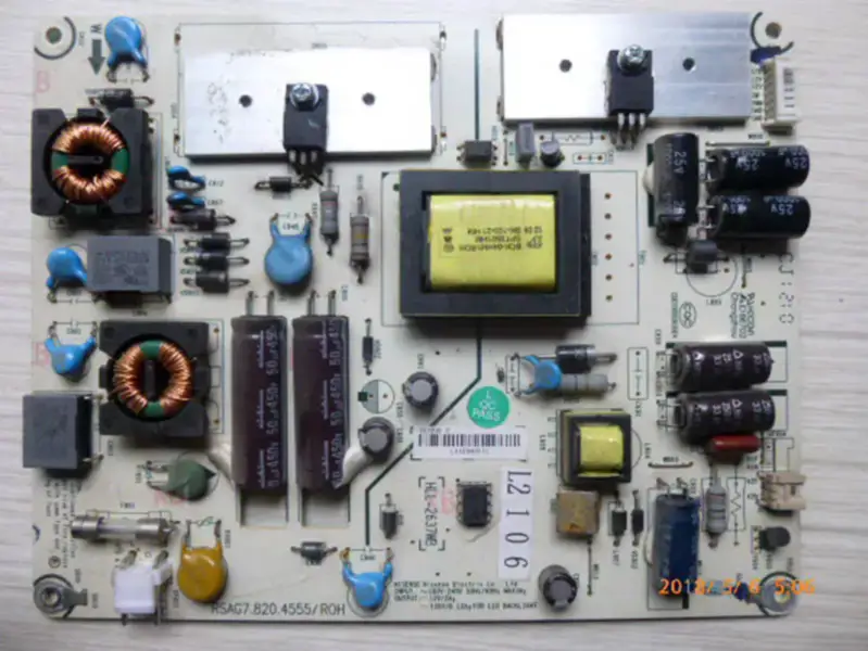 Carte d'alimentation Hisense LED32H310 LED32K01 LED32K300 RSAG7.820.4555