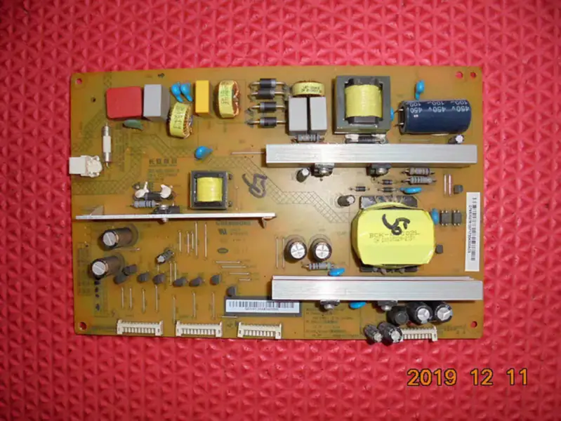 Carte d'entraînement de carte d'alimentation changhong 3D46C2000i de 46 pouces