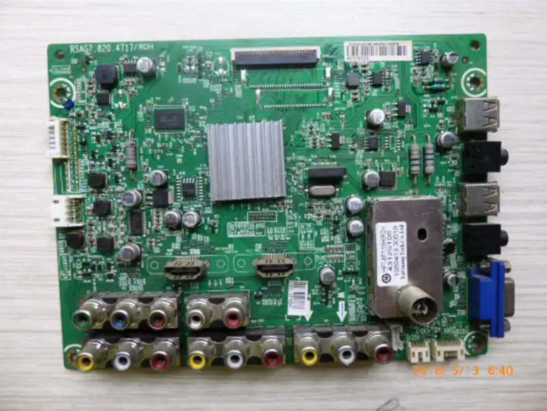 Carte Hisense LED32K01 RSAG7.820.4717/R0H avec écran LCD HE315DH-E07PW1