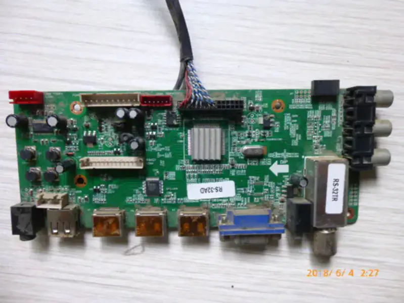 Carte de lecteur TV Risun LED3203 32 pouces avec