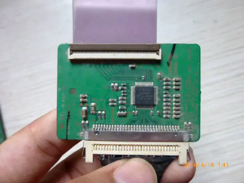 Haier Leader LC32UT7 carte mère 6870C-0303B lcd LC320WXE