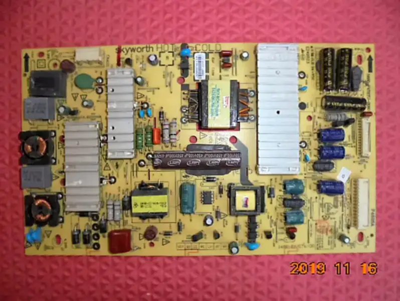 Carte d'alimentation Skyworth 42E321W 5800-P47ETU-0080 168P-P47ETU-00