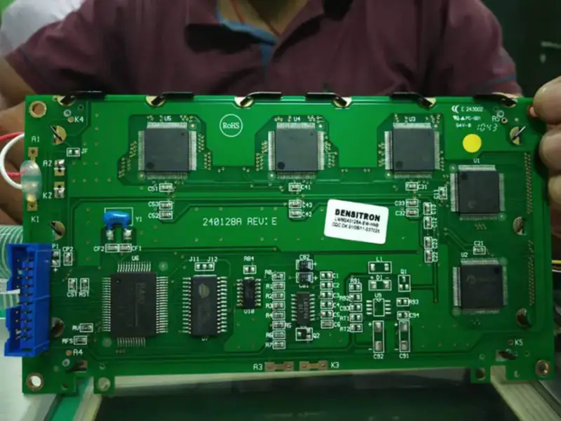 Carte LCD 240128A REV:E LMW240128A-EW-HNB