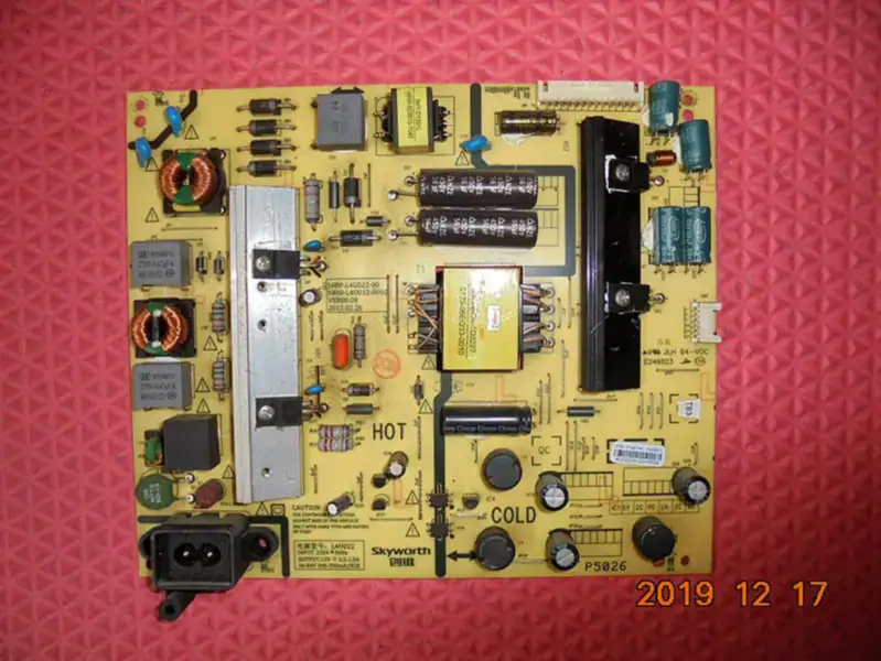 Carte d'alimentation Skyworth 49E361S 5800-L4U022-0000 168P-L4U022-00