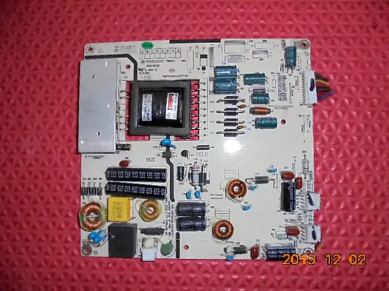 TONGFANG LE-32TL1900 32 inch with board