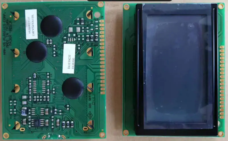D4A110C31 M436AGC M436A REV: une carte LCD