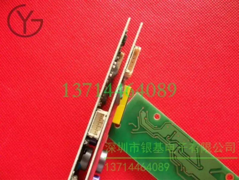 Carte LCD NL6448BC20-18D
