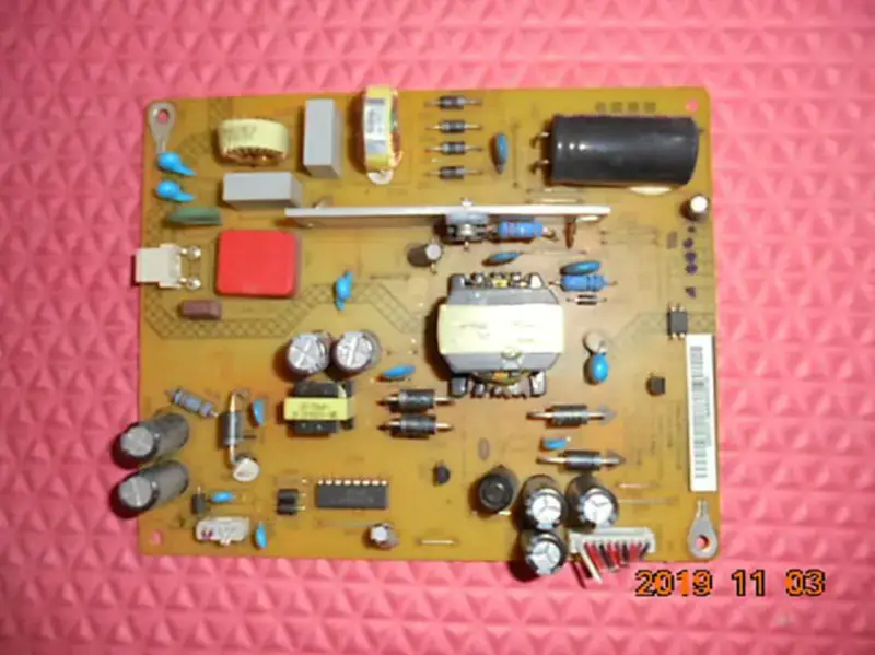 Changhong LED42560 carte d'alimentation HSS30D-2MA 240 XR7.820.284V1.1