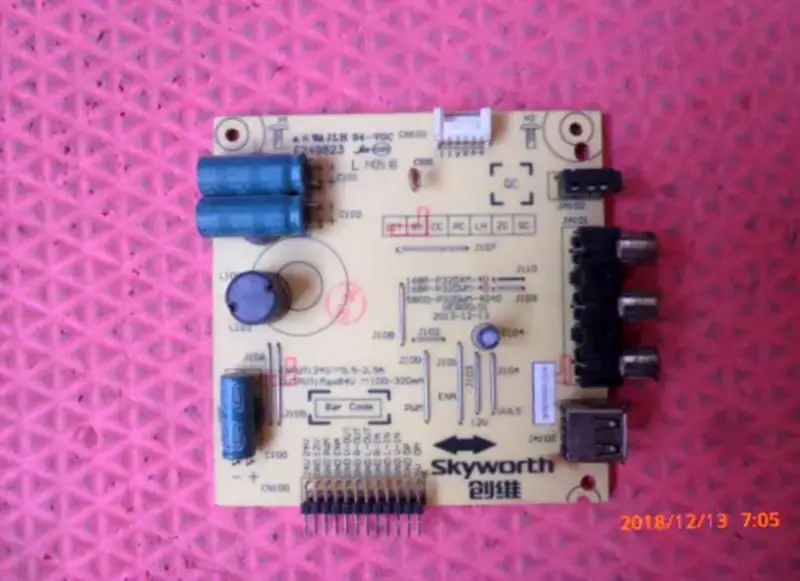 Skyworth 32E361W INVERTER Board 5800-P32DWM-4040 168P-P32DWM-40