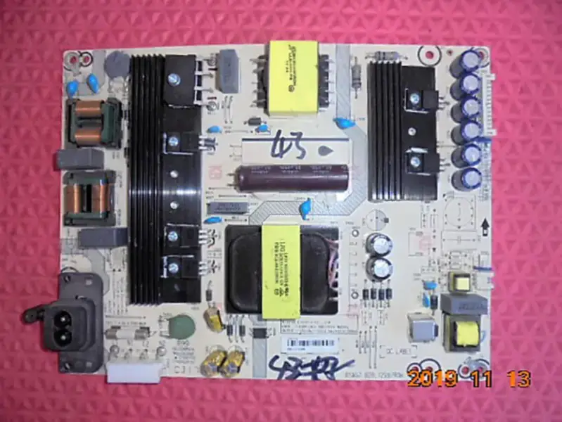 Carte d'alimentation Hisense LED43N3700U RSAG7.820.7299 2 1 4 broches