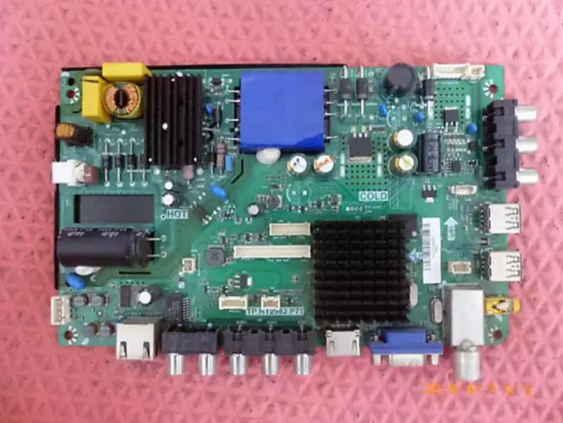 Carte Haier H32E07 TP.RT2982.P71 avec lcd BOEI320WX1