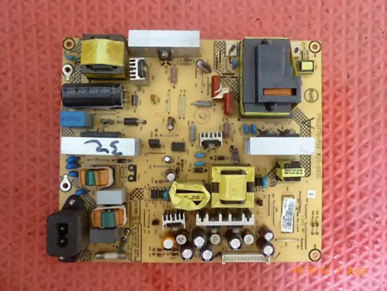 Carte d'alimentation SANYO LCD-32CA828 715G3770-P02-W20-003S