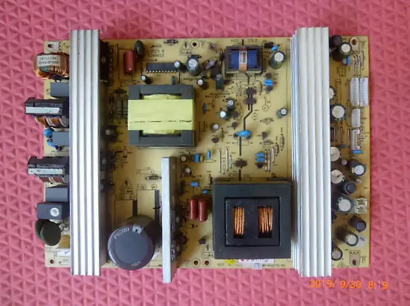 Carte d'alimentation Skyworth 47L03RF 168P-P46TTS-02 5800-P46TTS-07