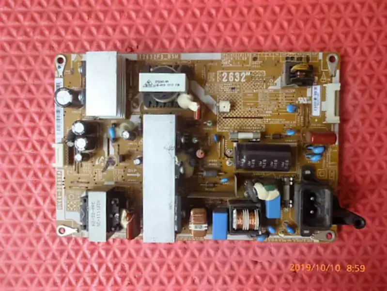 Carte d'alimentation Samsung LA32D400E1 32 pouces