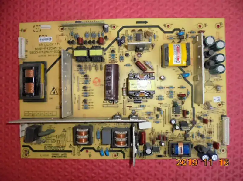 Carte d'alimentation Skyworth 42K03HR 42K05HR 168P-P42CWM-11 5800-P42ALM-0030