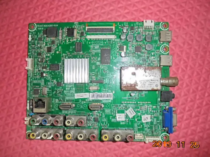 Hisense LED32K16G Board RSAG7.820.4287/ROH with lcd HE315DH-E06