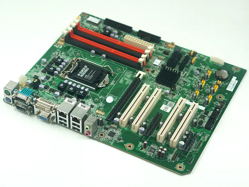Carte mère industrielle Advantech AIMB-780 REV.A1 AIMB-780QG2