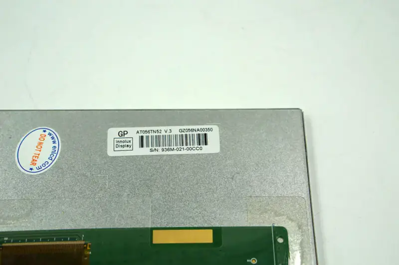 Remplacement du panneau LCD Innolux AT056TN52 V.3