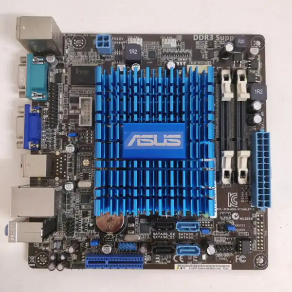 Carte mère Asus AT5NM10T-I