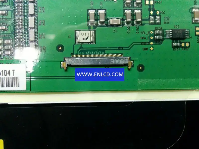 Remplacement du panneau LCD HYDIS HV121WX5-111
