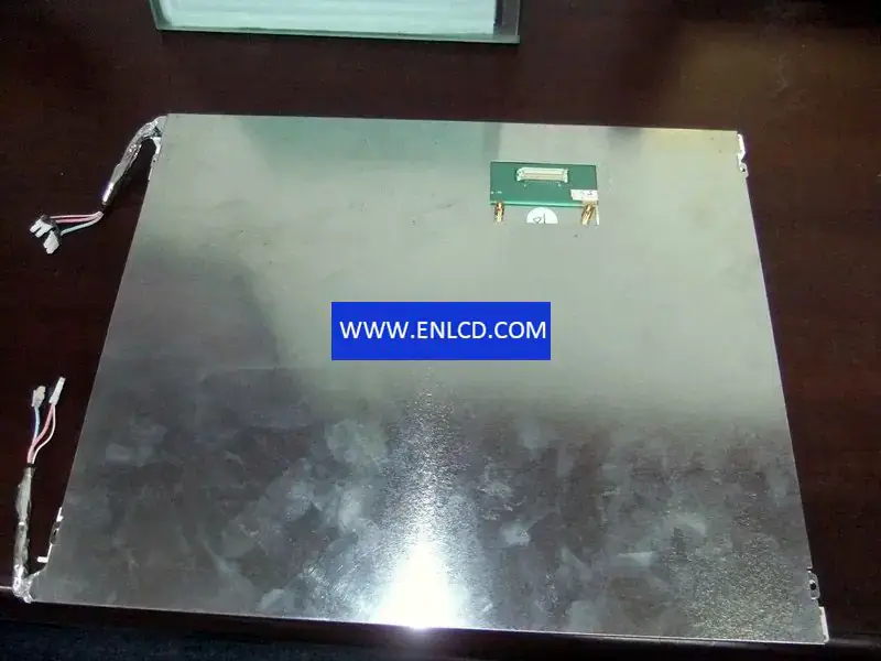 Remplacement du panneau LCD Innolux M150X3-T05 pour moniteur de bureau