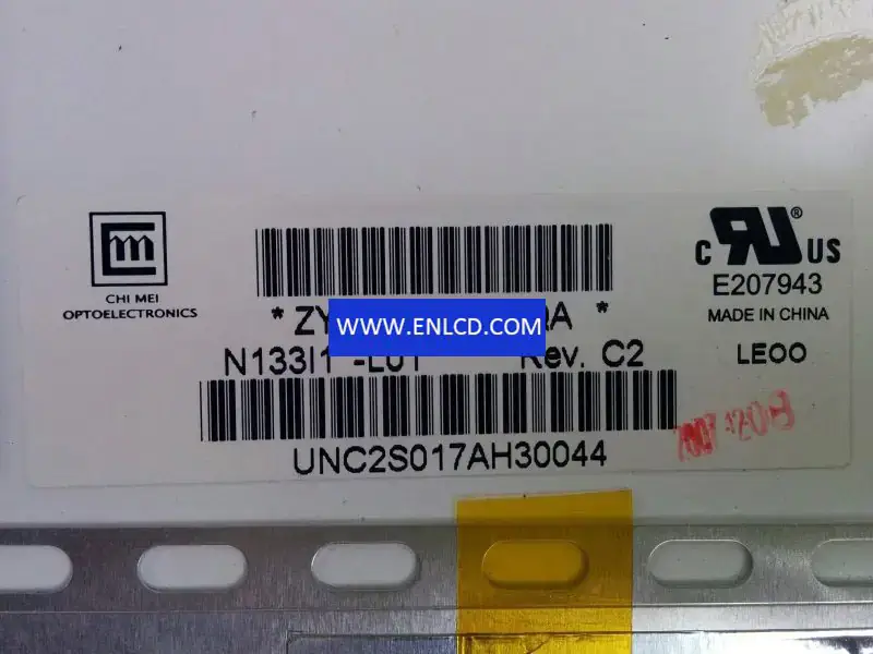 Remplacement du panneau LCD Innolux N133I1-L01 pour ordinateur portable