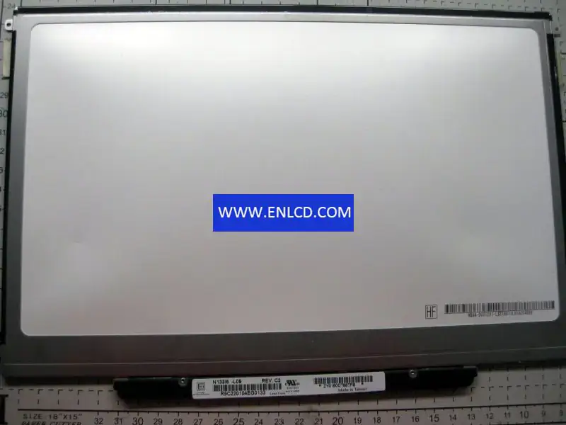 Innolux N133I6-L09 LCD panel