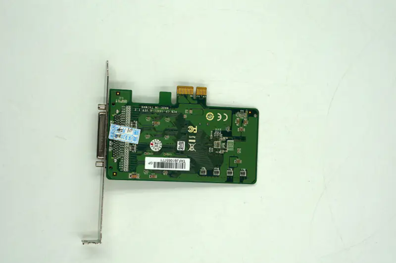 Moxa CP-168EL-A 8 Port RS-232 PCI Board carte mère industrielle