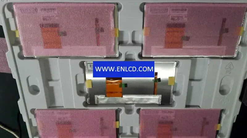 Substituição do painel LCD CLAA069LA0WCW CPT para display automotivo