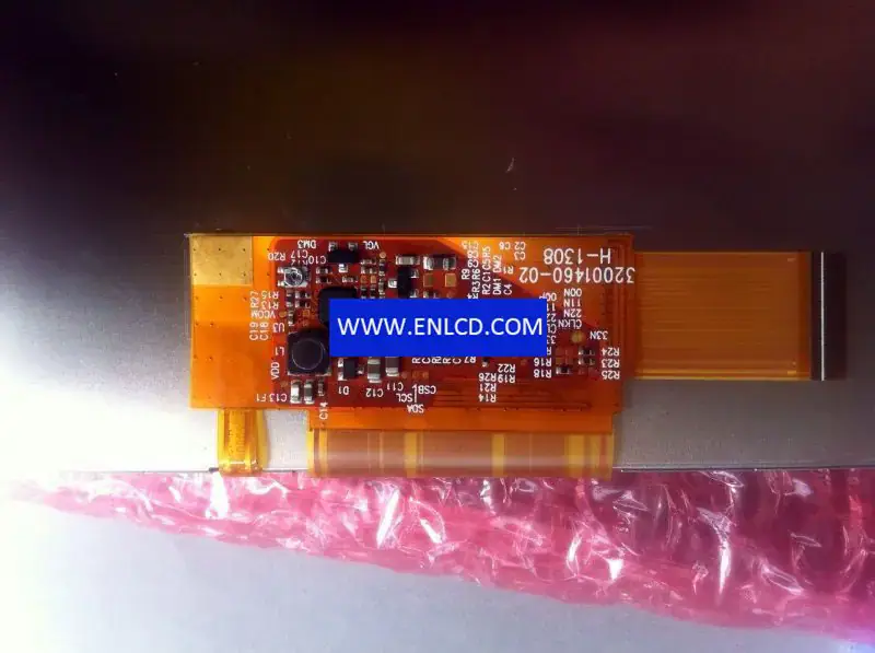 Remplacement du panneau LCD Innolux HJ070NA-13D