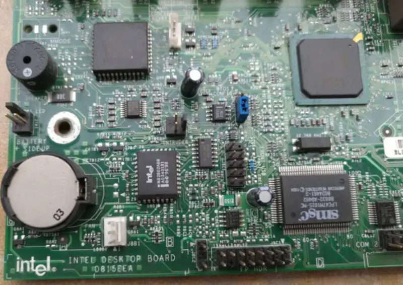 Carte mère Intel D815EEA pour équipements industriels