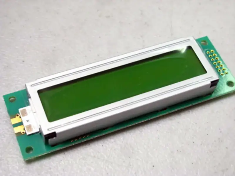 Kyocera DMC-20261NY-LY-CIE-CLN LCD
