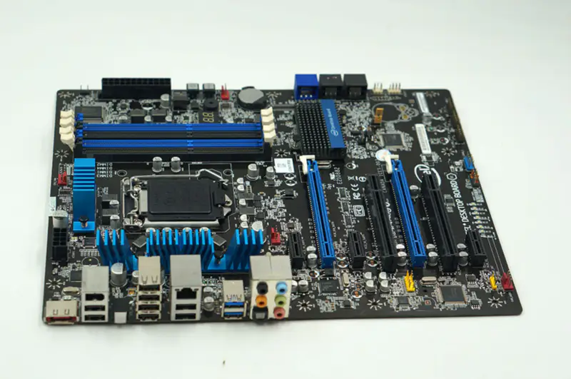 Carte mère industrielle Intel DP67BG LGA 1155 DDR3