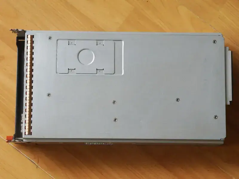 NETAPP 111-00238+G1 Contrôleur