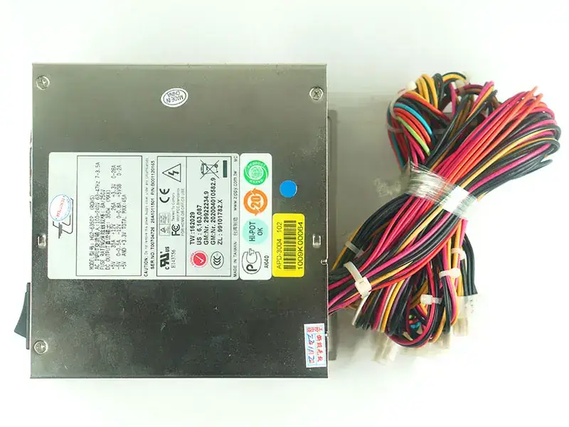 ZIPPY HG2-6350P Alimentation