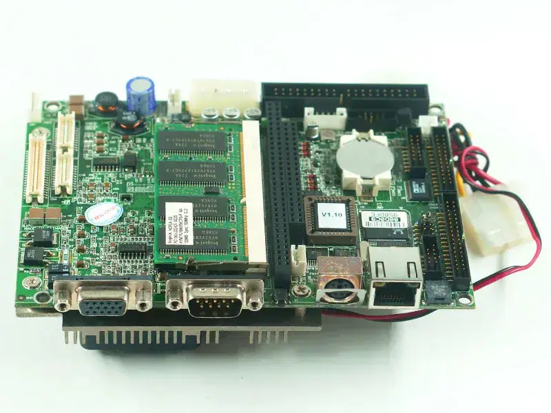 Carte mère Advantech PCM-9372