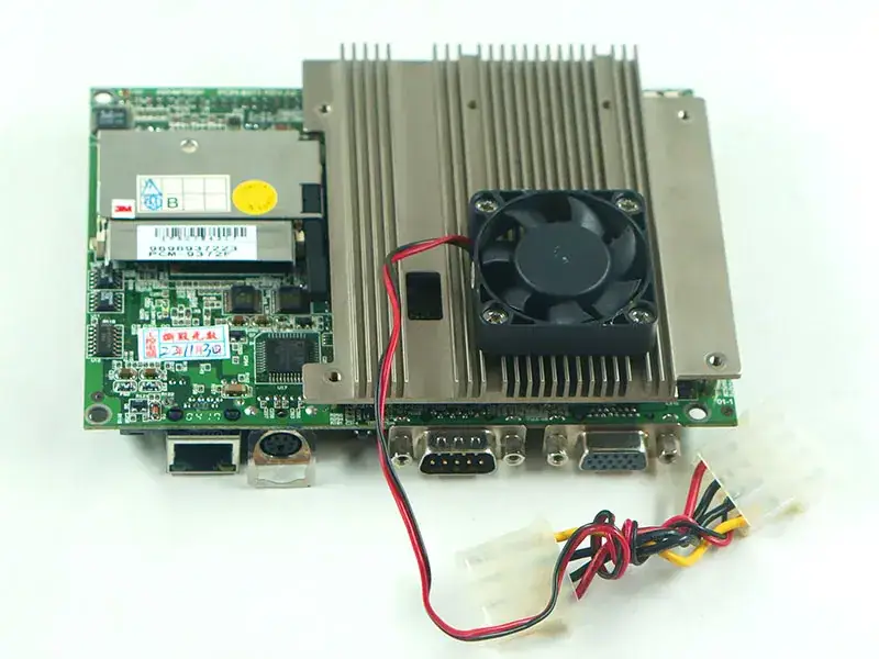 Carte mère Advantech PCM-9372