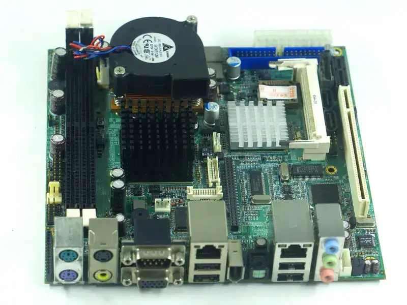 Carte mère IBASE MB899HF