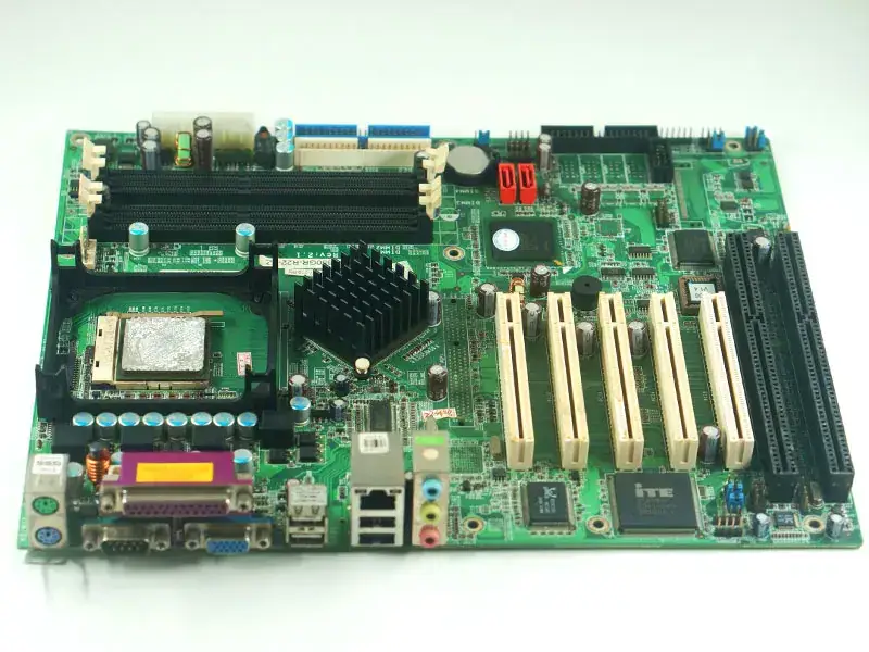 Carte mère IEI IMBA-8650GR-R22-SZ