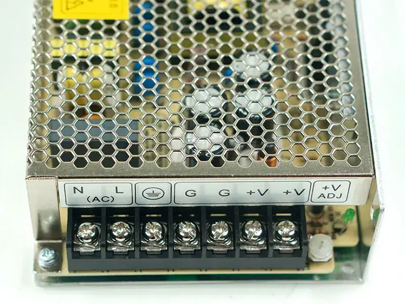 Netzteil AC100-240V Alimentation électrique