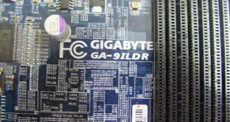 Carte mère Gigabyte GA-9ILDR 604 broches pour serveur d'impression