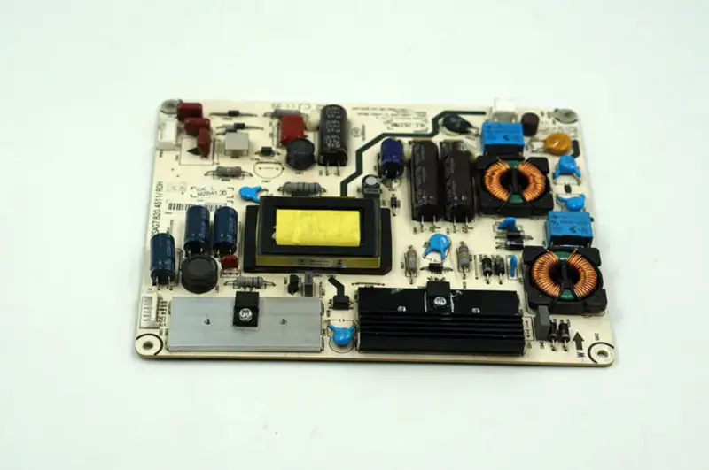 Carte d'alimentation Hisense LED32T36 RSAG7.820.4511/R0H HLE-2637WA