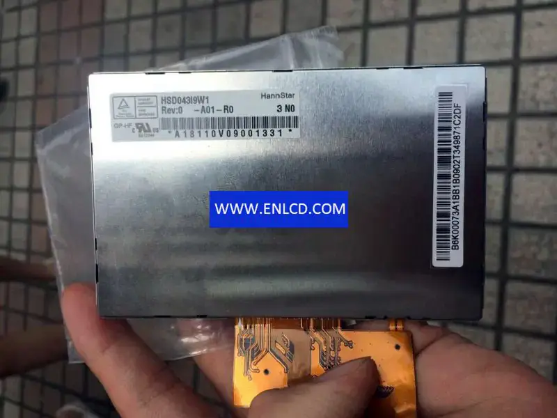 Remplacement du panneau LCD HannStar HSD043I9W1-A01