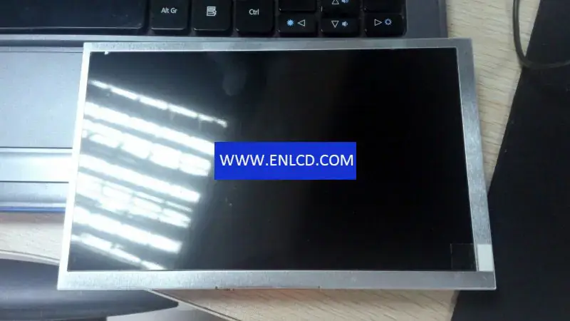 Remplacement du panneau LCD HannStar HSD070PFW3-D00